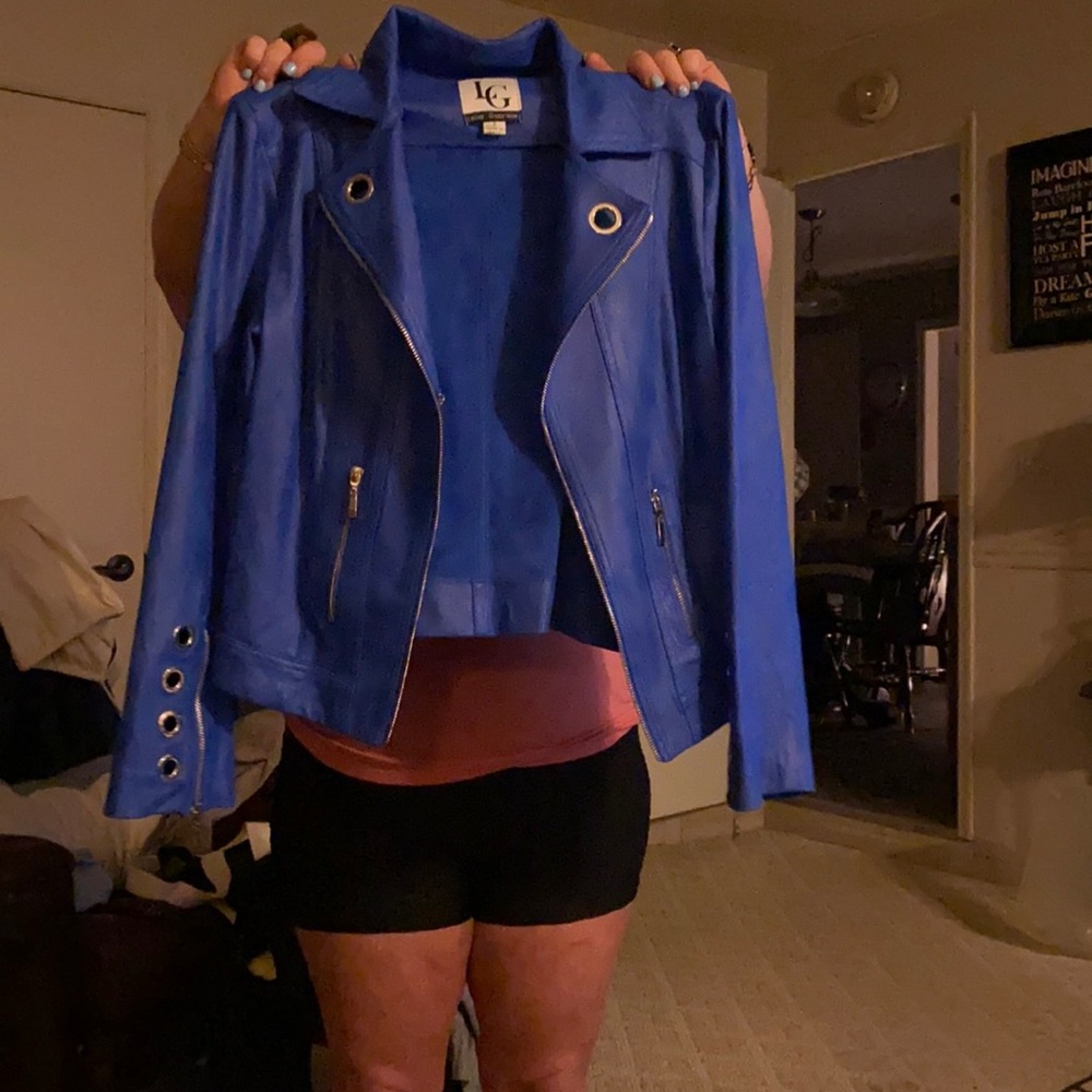 Great never worn jacket.